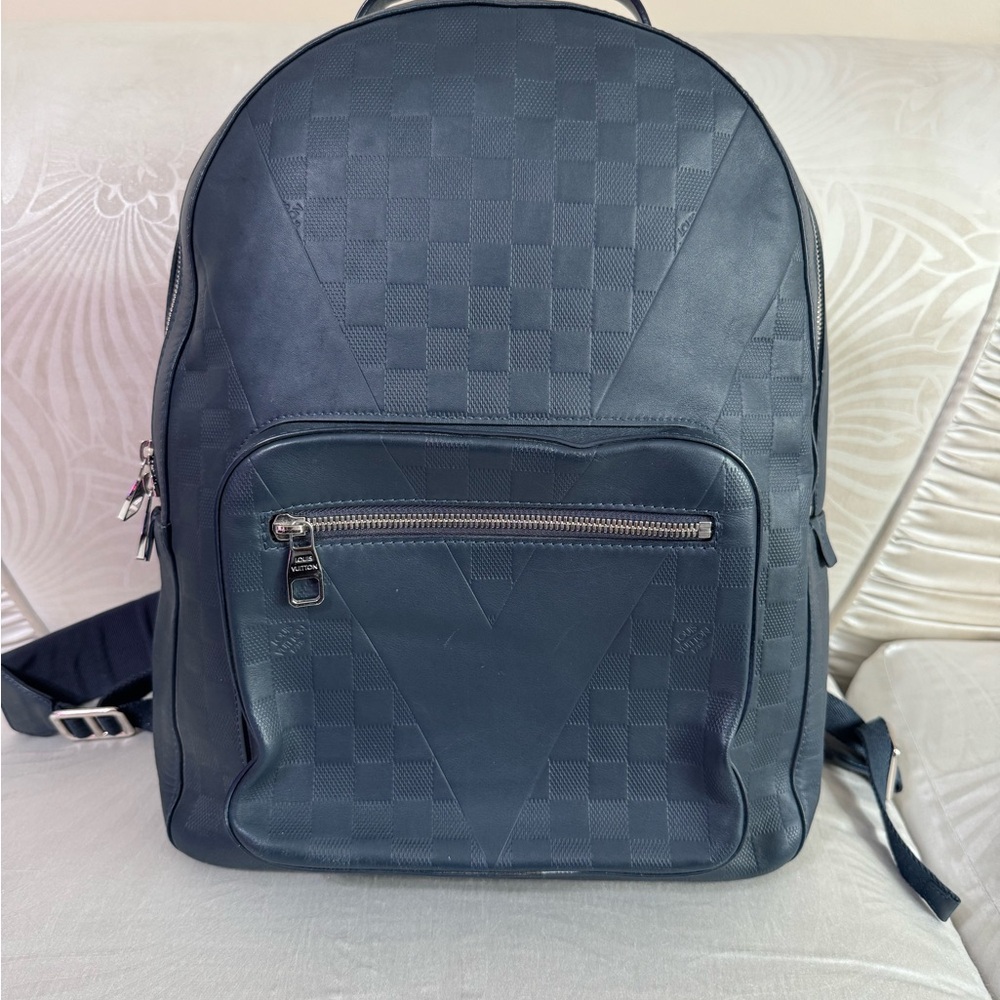 Louis Vuitton backpack America cup limited edition